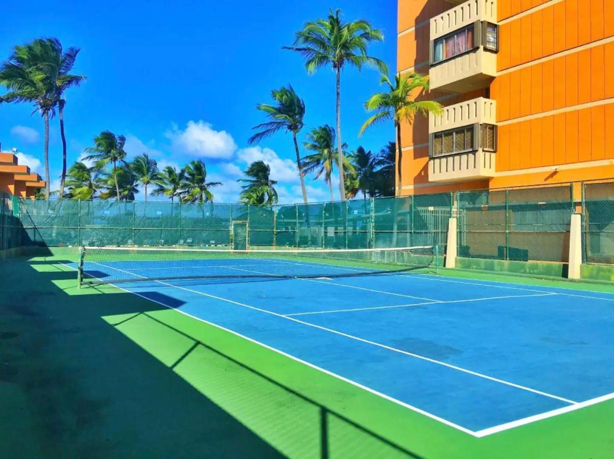 Kasa Ocean Breeze Beachfront Condo Pool Сан Хуан Екстериор снимка