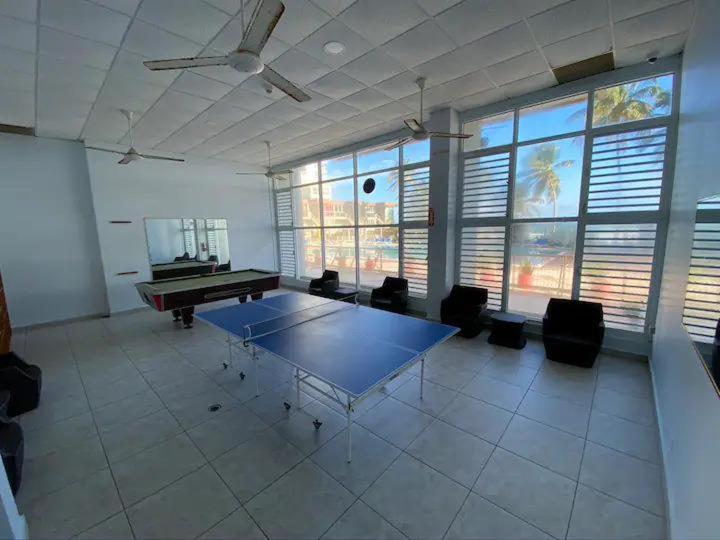 Kasa Ocean Breeze Beachfront Condo Pool Сан Хуан Екстериор снимка