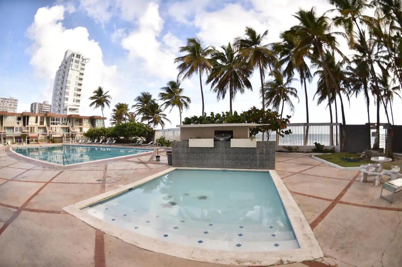 Kasa Ocean Breeze Beachfront Condo Pool Сан Хуан Екстериор снимка