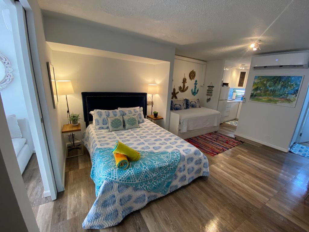 Kasa Ocean Breeze Beachfront Condo Pool Сан Хуан Екстериор снимка